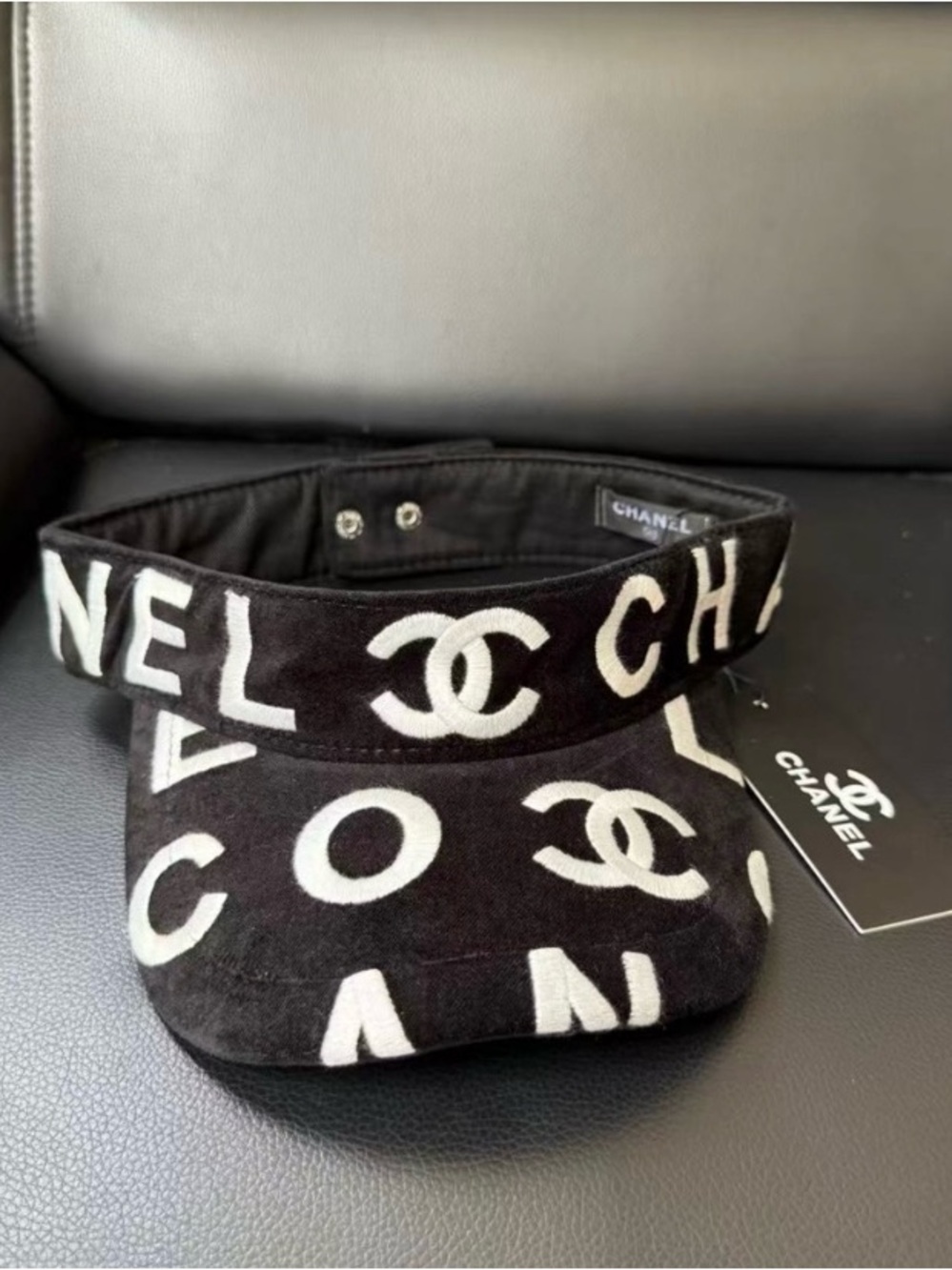 ☀️ ChaneI “ Coco Beach” Visor Black and white Logo Lettering 🏝️